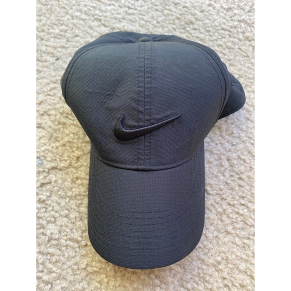 Women’s Nike Hat
